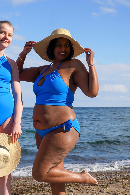 Thursday Thrills - Bikini / Yogatopp - Azurblå - L